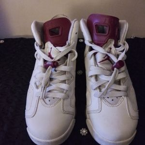 Jordan 6 Maroon